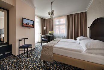 EA Hotel Royal Esprit**** - двухместный номер с террасой с видом на Старый город