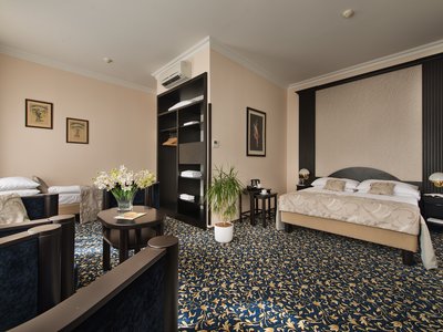 EA Hotel Royal Esprit**** - triple room