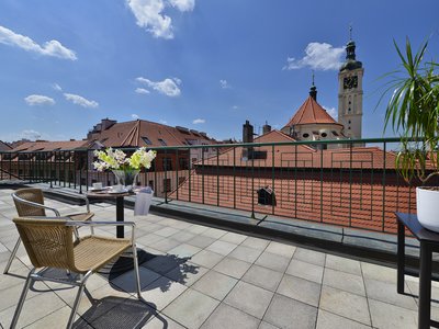 EA Hotel Royal Esprit**** - dvoulůžkový pokoj s terasou s vyhlídkou na Staré Město - terasa